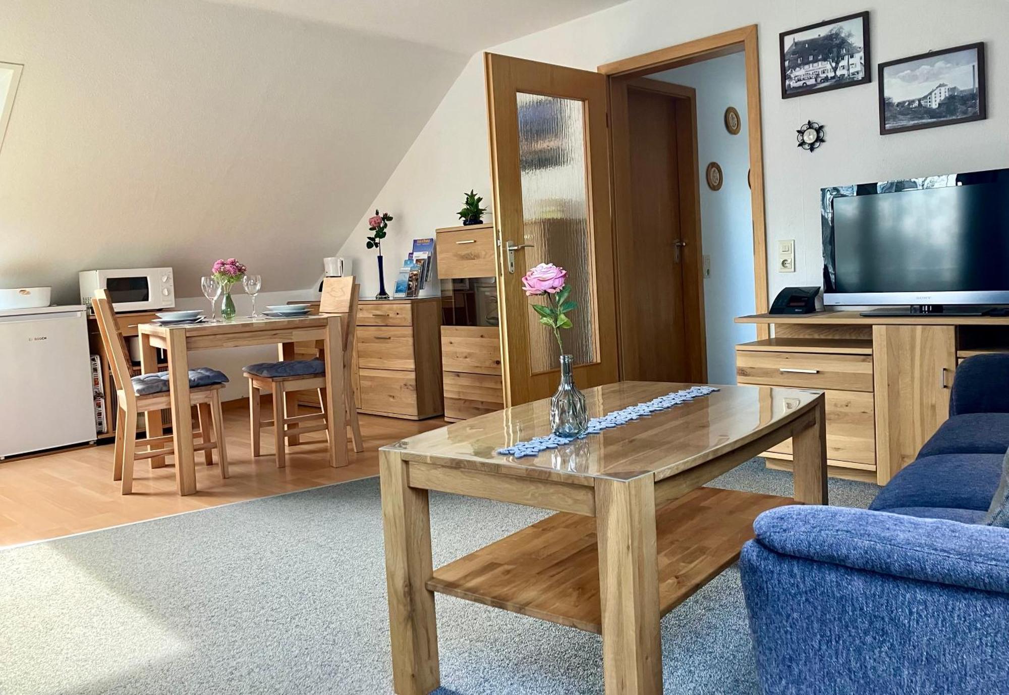 Ferienwohnung Neubacher 울딘겐물호펜 외부 사진